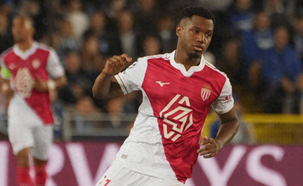 世界杯-安(ān)囌(sū)·法(fǎ)蒂重返(fǎn)伯(bó)納(nà)乌，穿着摩納(nà)哥(gē)的球衣