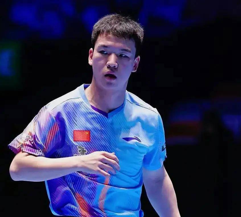 乒乓球亚洲杯2月5日晚，国乒五战四胜抗日，陈熠迎战削球手桥本，孙颖莎闯入16强！