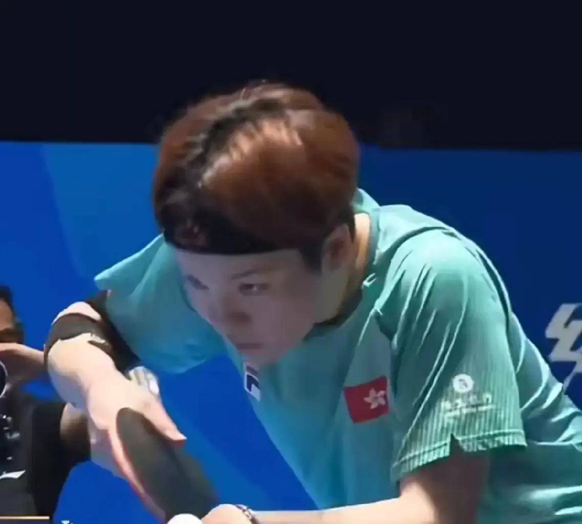 乒乓球亚洲杯2月5日晚，国乒五战四胜抗日，陈熠迎战削球手桥本，孙颖莎闯入16强！