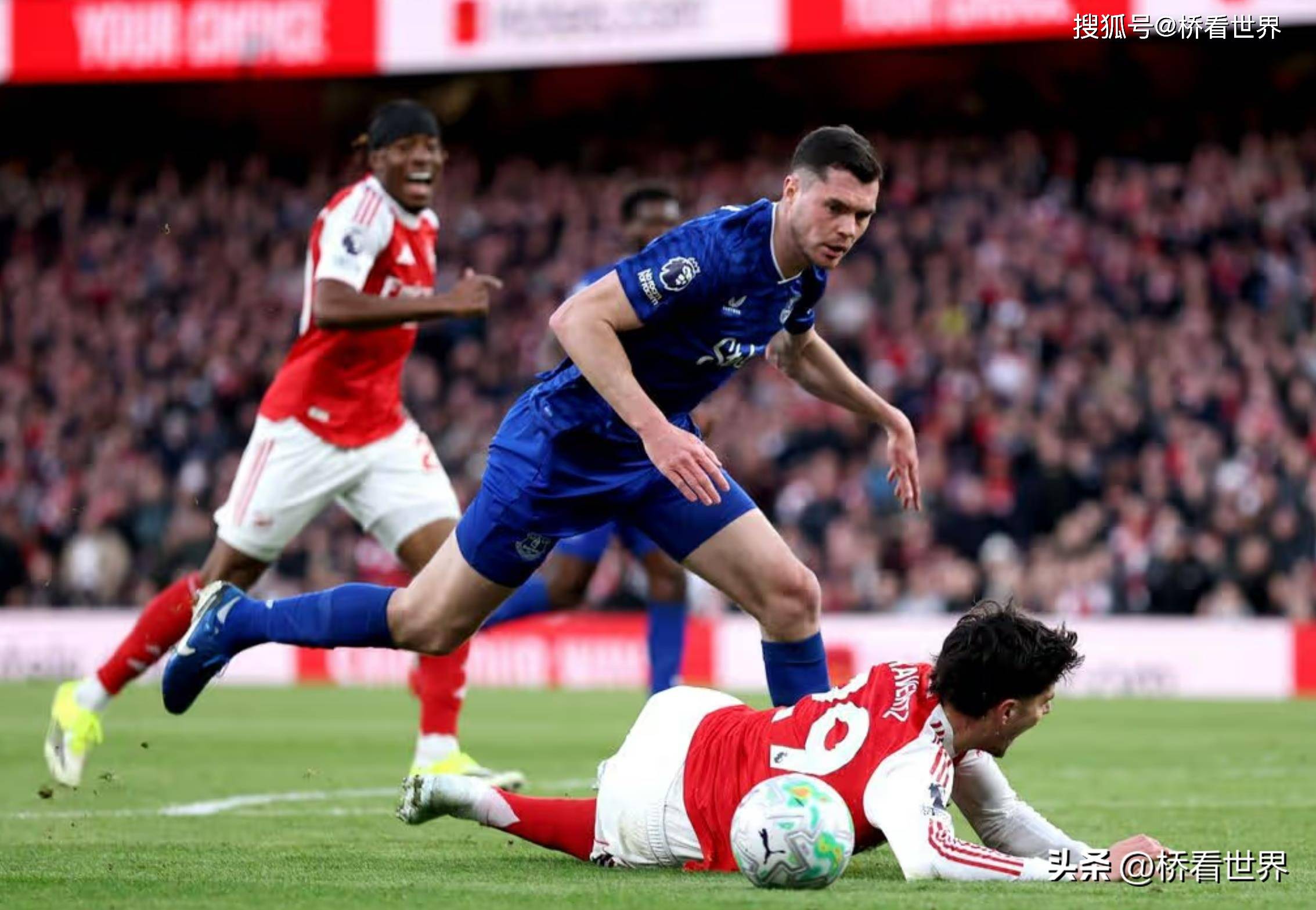 阿森纳2-0埃弗顿关键结论：名宿批VAR？阿森纳赛程占优？道曼封神？
